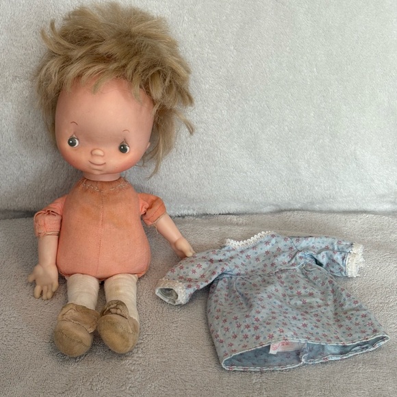 VTG 1975 Hallmark Cards Doll Betsey Clark 9” Taiwan with 3 Christmas Cards READ - Picture 4 of 16